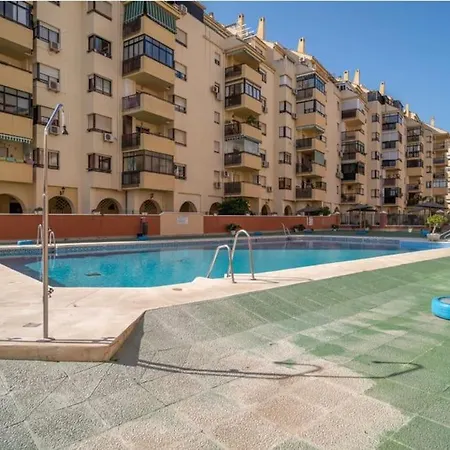 Piso En Malaga. * フエンヒロラ