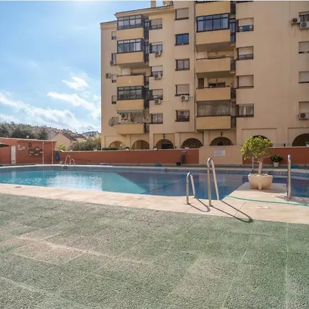 Piso En Malaga. * פואנגירולה