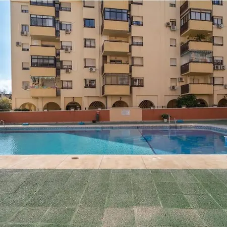 Piso En Malaga. フエンヒロラ